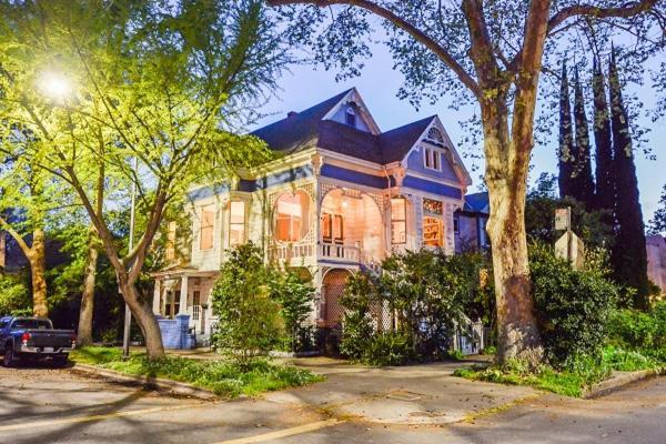 Irenehouse Victorian Inn ซาคราเมนโต ภายนอก รูปภาพ